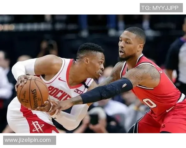 威少与利拉德巅峰对决精彩瞬间回顾全场高光时刻尽在其中