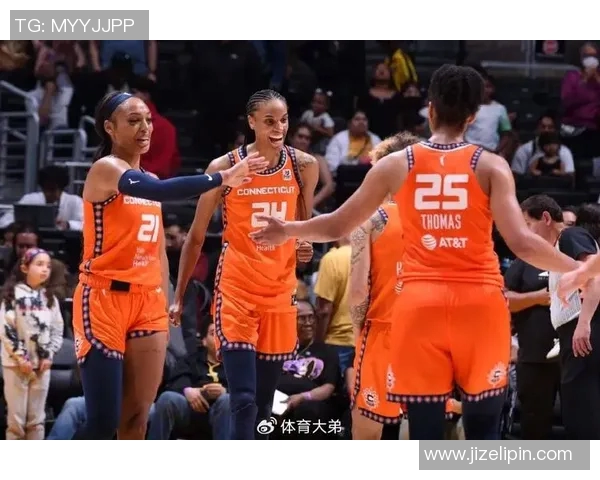 康涅狄克太阳与芝加哥天空的精彩对决分析与赛季展望