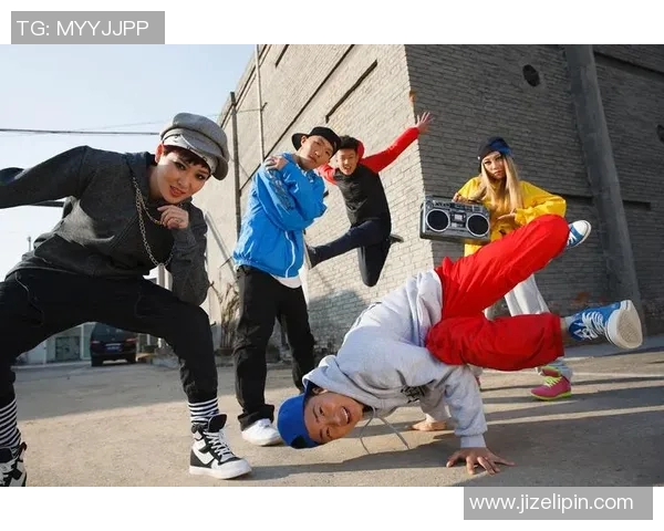 广州街舞队荣登全国街舞力量排行榜第十名展现实力与风采 广州街舞队荣登全国街舞力量排行榜第十名展现实力与风采