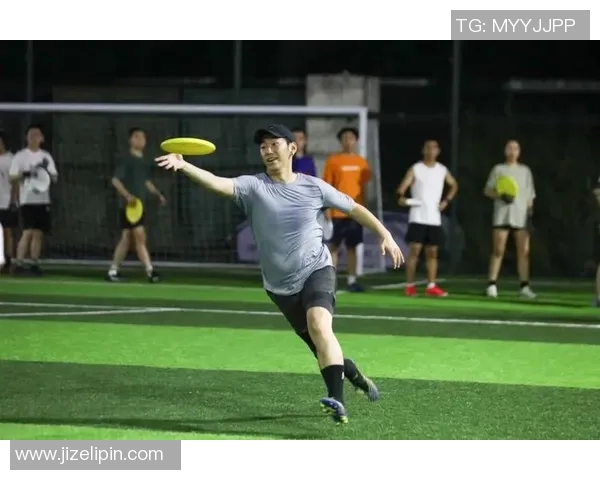 南京飞盘队实力大提升引发热议飞盘运动新风潮 南京飞盘队实力大提升引发热议飞盘运动新风潮